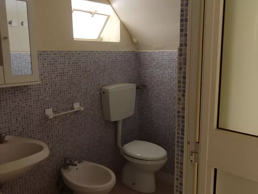 Immagine 10 di Villa in vendita  34 a Bari