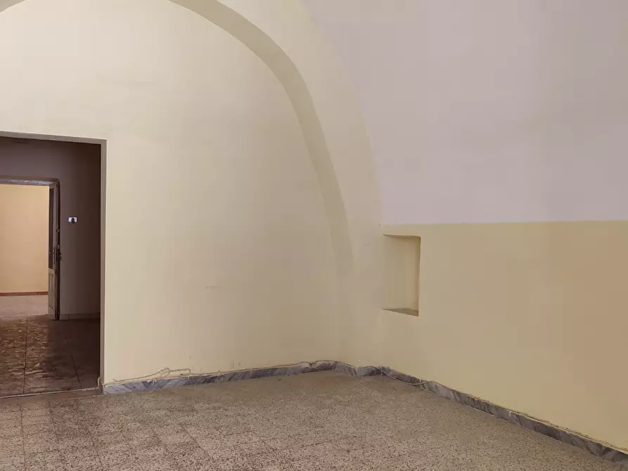 Immagine 8 di Villa in vendita  34 a Bari