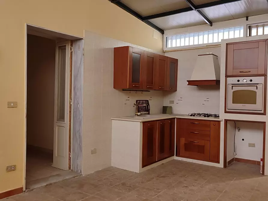 Immagine 3 di Villa in vendita  34 a Bari