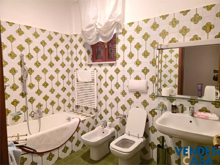 Immagine 8 di Casa indipendente in vendita  23 a Adelfia