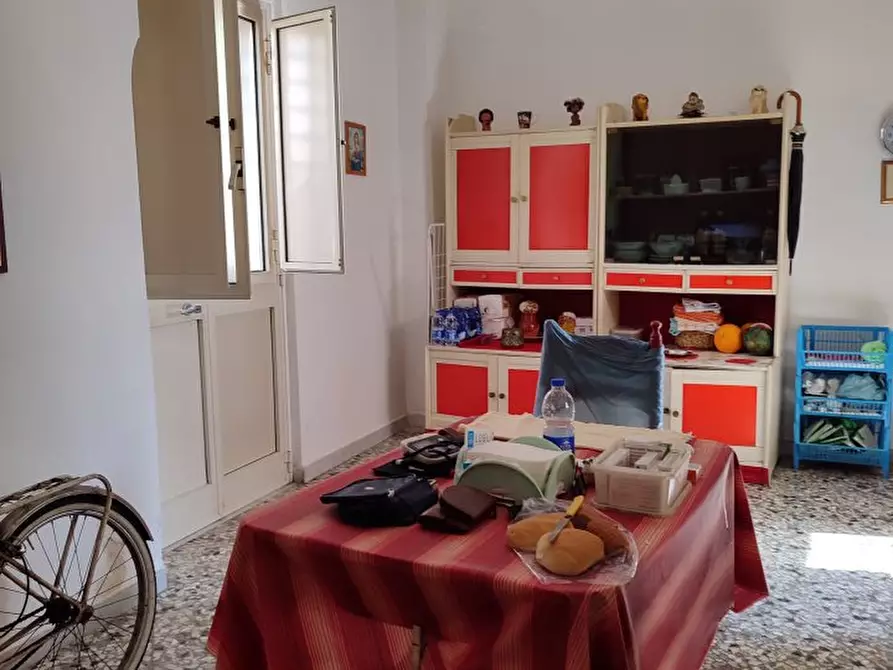 Immagine 1 di Villa in vendita  a Bari