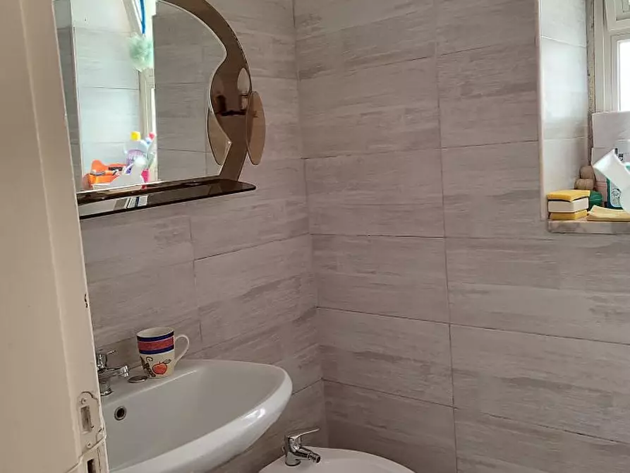 Immagine 6 di Villa in vendita  a Bari