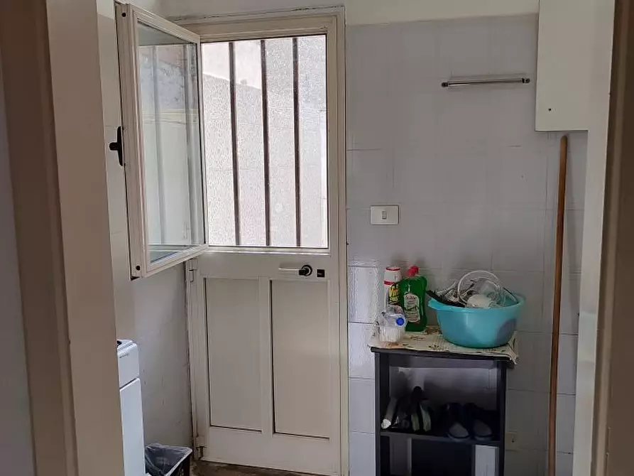 Immagine 4 di Villa in vendita  a Bari