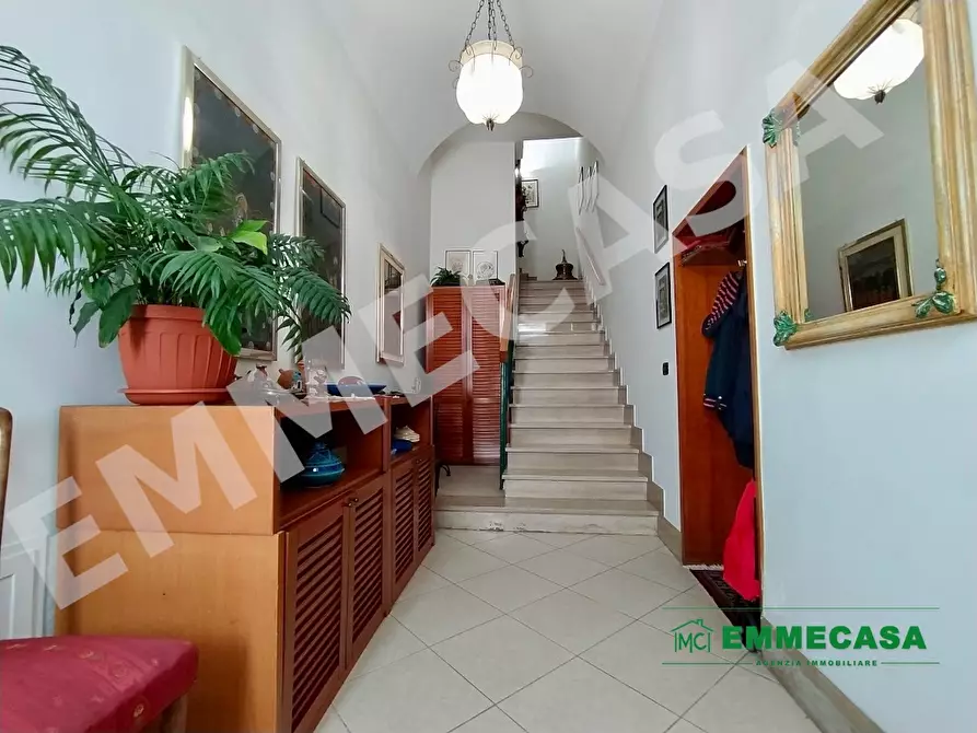 Immagine 2 di Villa in vendita  39 a Valenzano