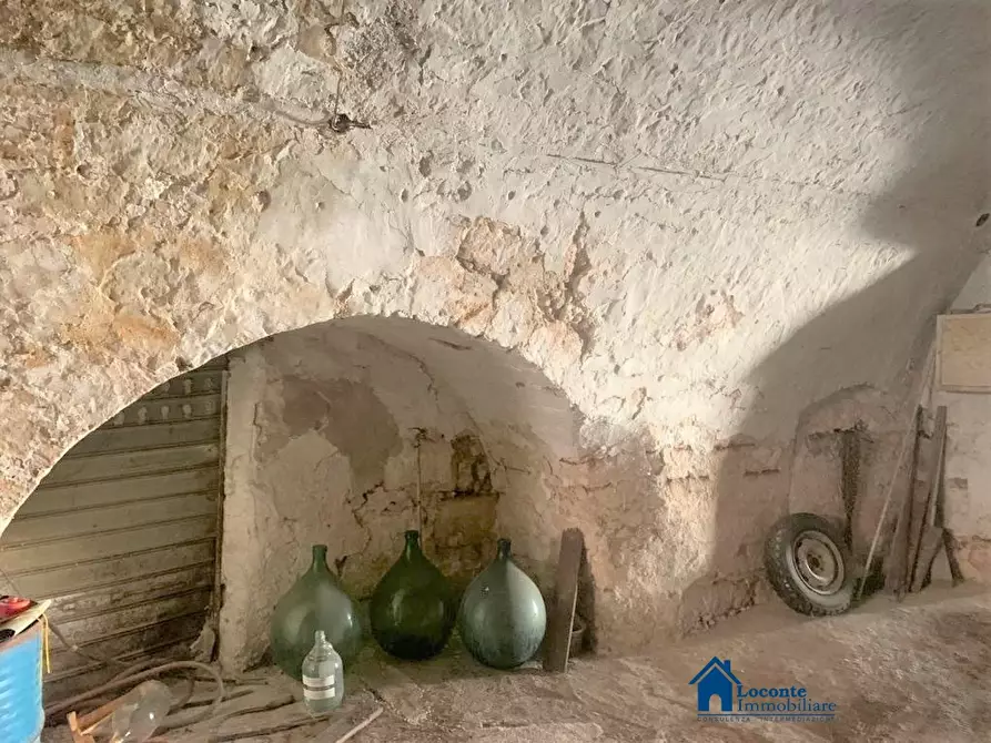 Immagine 4 di Casa indipendente in vendita  a Capurso