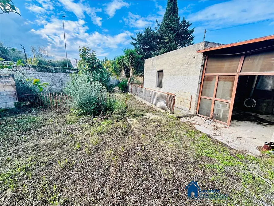 Immagine 2 di Casa indipendente in vendita  a Bari