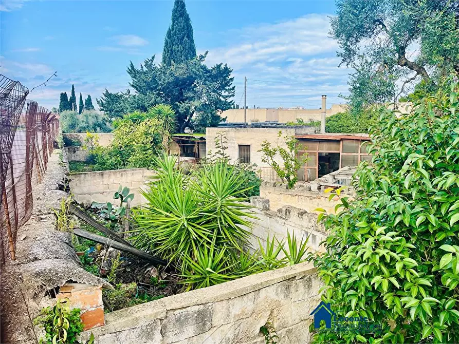 Immagine 4 di Casa indipendente in vendita  a Bari