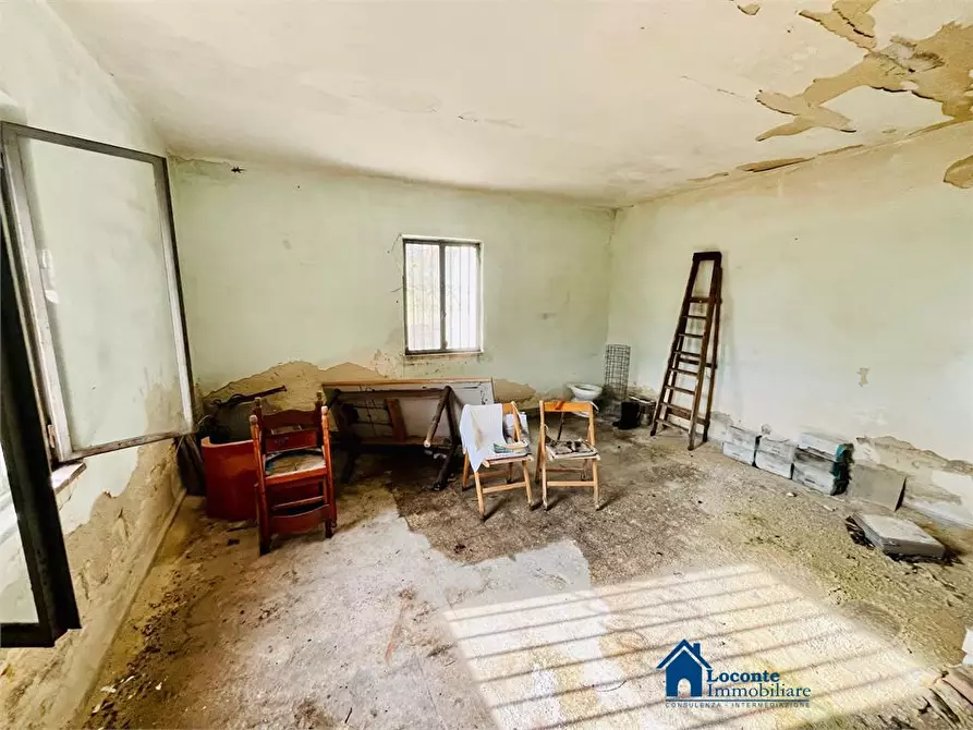 Immagine 10 di Casa indipendente in vendita  a Bari