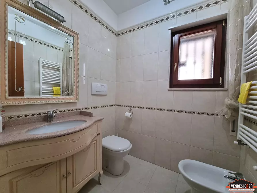 Immagine 5 di Casa indipendente in vendita  a Adelfia