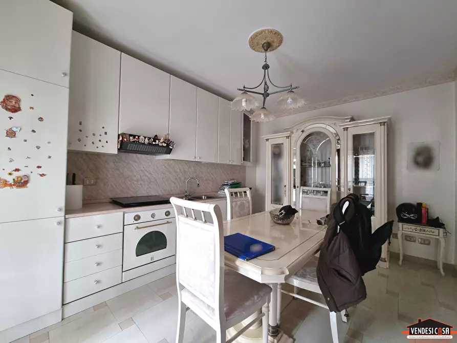 Immagine 7 di Casa indipendente in vendita  a Adelfia