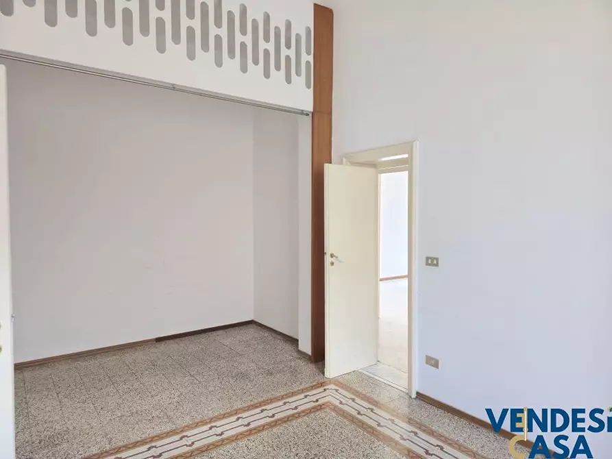 Immagine 9 di Casa indipendente in vendita  25 a Adelfia