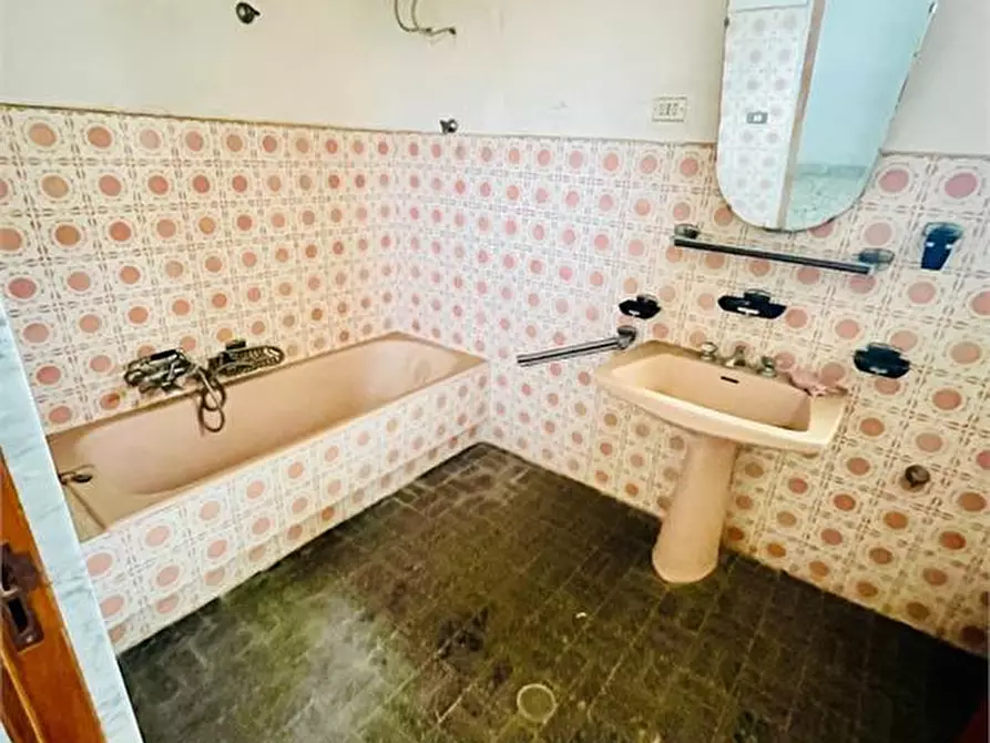 Immagine 5 di Casa indipendente in vendita  a Cellamare