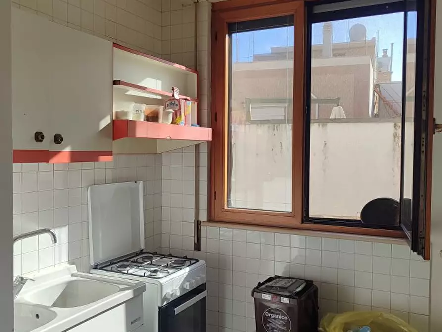 Immagine 10 di Villa in vendita  a Bari