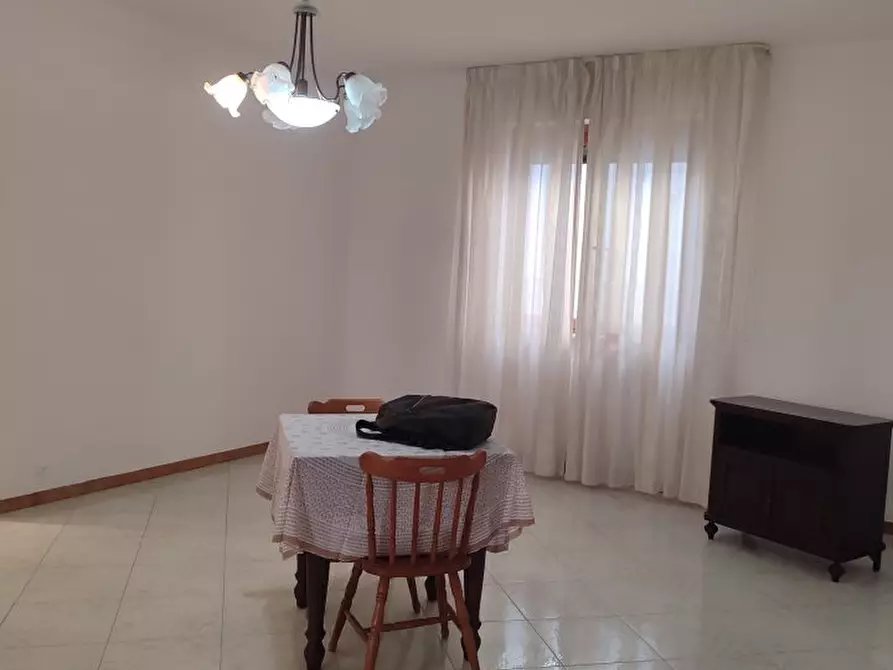 Immagine 1 di Villa in vendita  a Bari