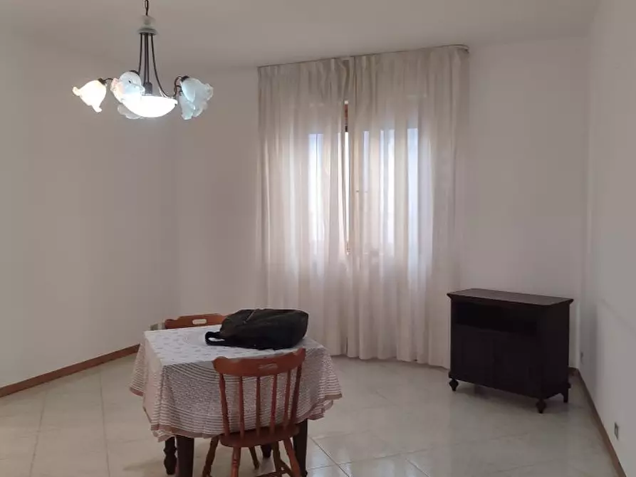 Immagine 3 di Villa in vendita  a Bari