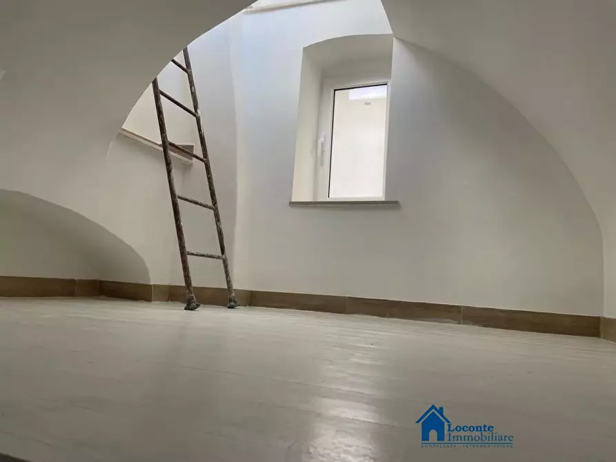 Immagine 9 di Casa indipendente in vendita  a Cellamare