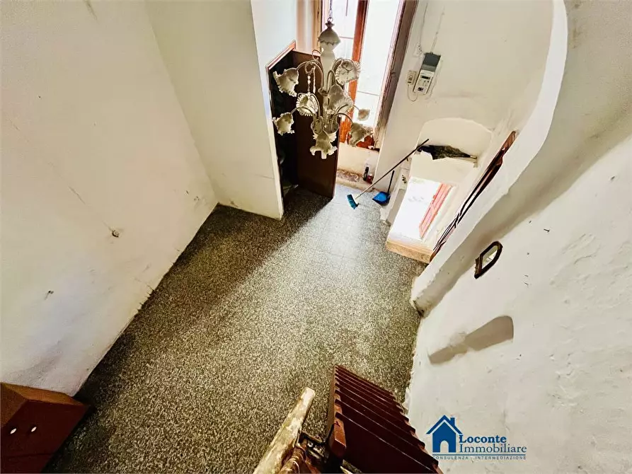 Immagine 3 di Casa indipendente in vendita  a Capurso