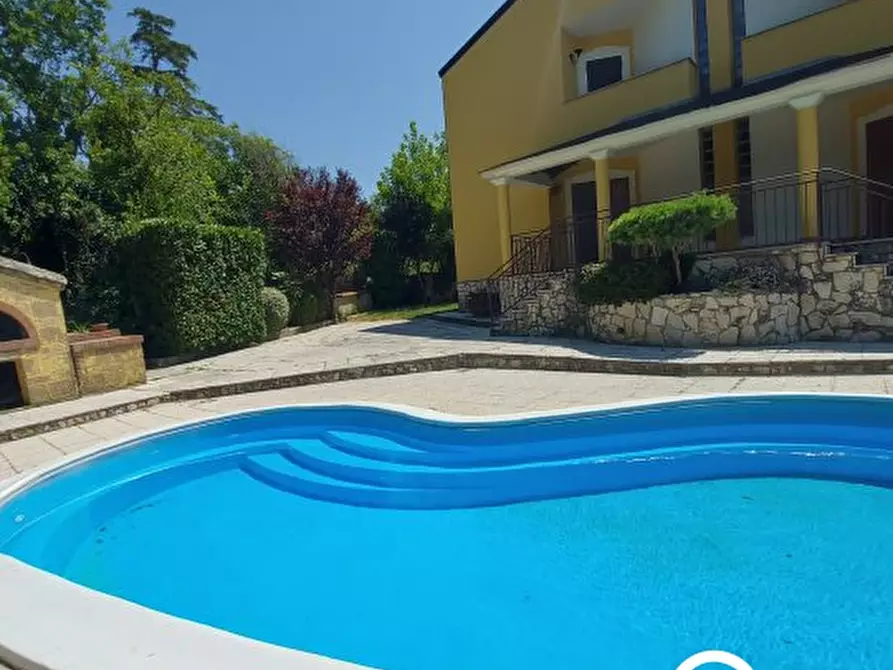 Immagine 5 di Villa in vendita  26 a Montesarchio