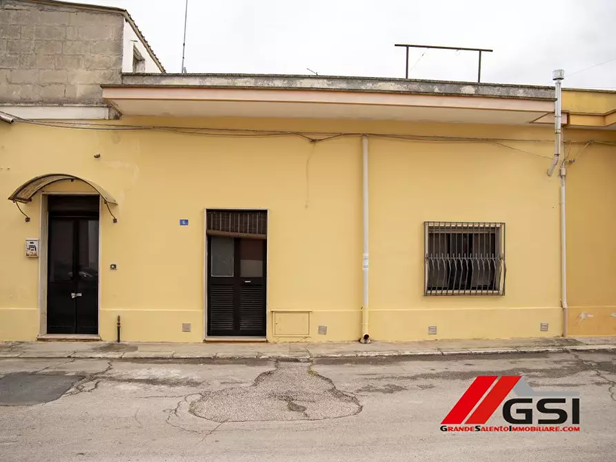 Immagine 7 di Villa in vendita  8 a San Michele Salentino