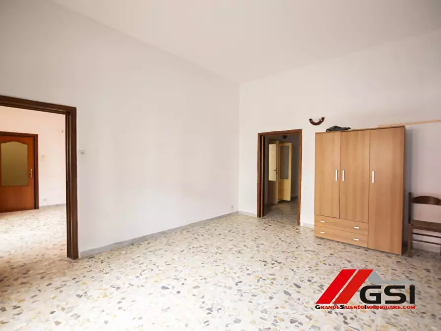 Immagine 3 di Villa in vendita  8 a San Michele Salentino