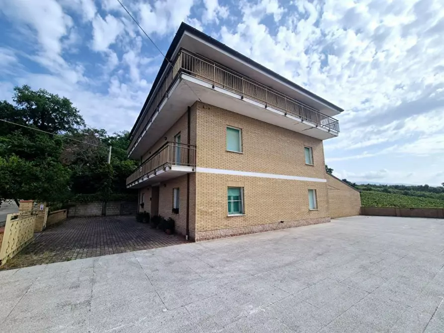 Immagine 10 di Villa in vendita  28 a Vacri