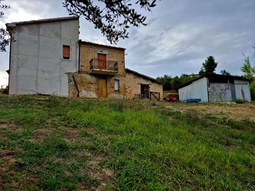 Immagine 2 di Villa in vendita  a Bucchianico