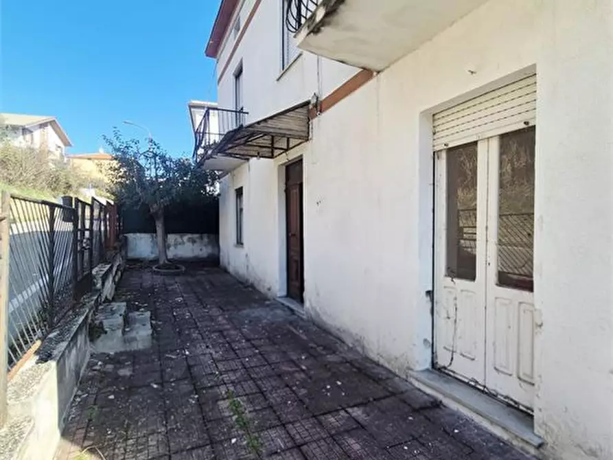Immagine 4 di Villa in vendita  17 a Vacri