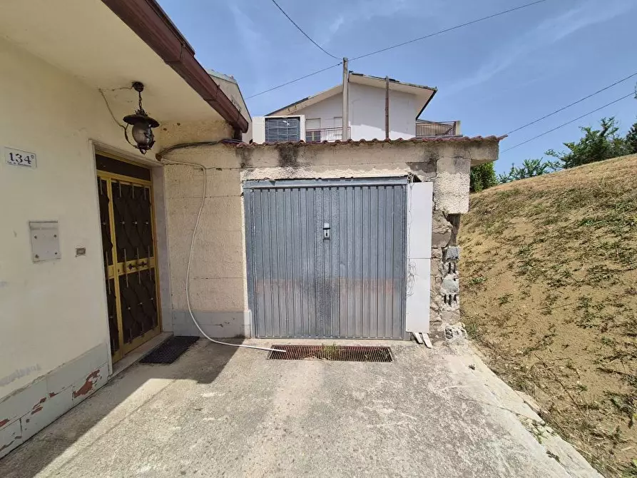 Immagine 7 di Villa in vendita  a Guardiagrele