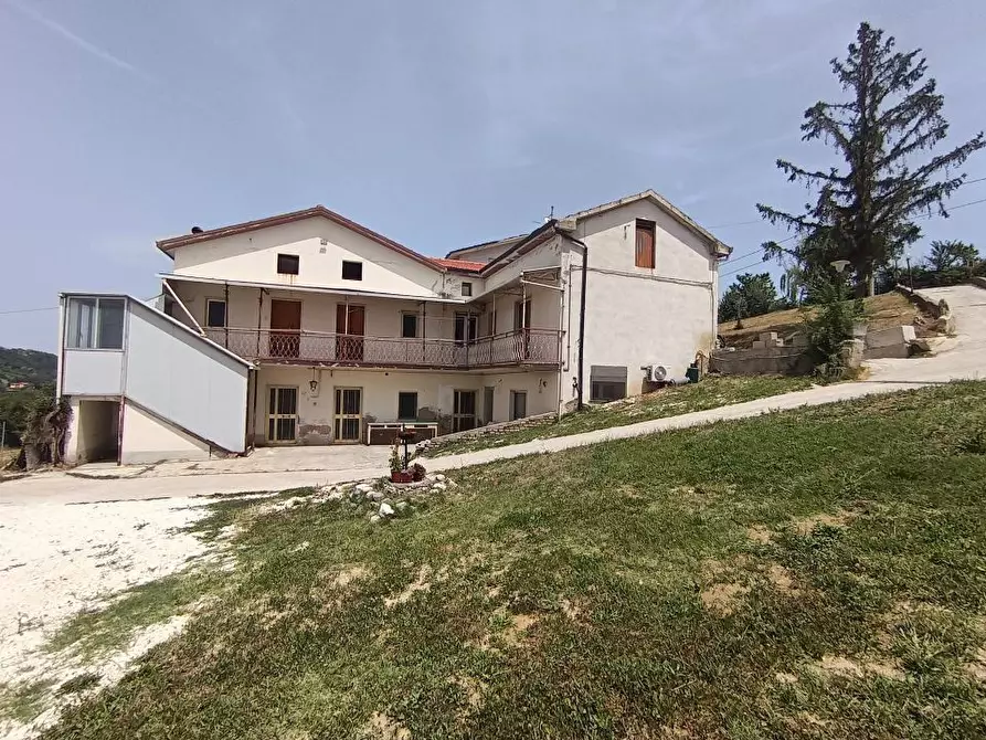 Immagine 4 di Villa in vendita  a Guardiagrele