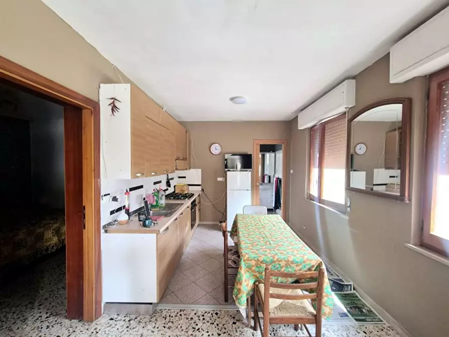 Immagine 4 di Villa in vendita  29 a Bucchianico