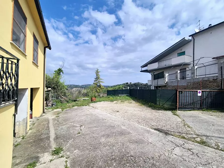 Immagine 3 di Villa in vendita  29 a Bucchianico