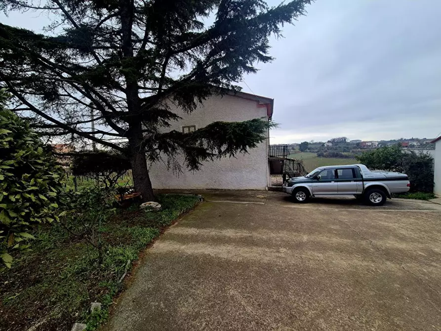 Immagine 10 di Villa in vendita  a Casalbordino