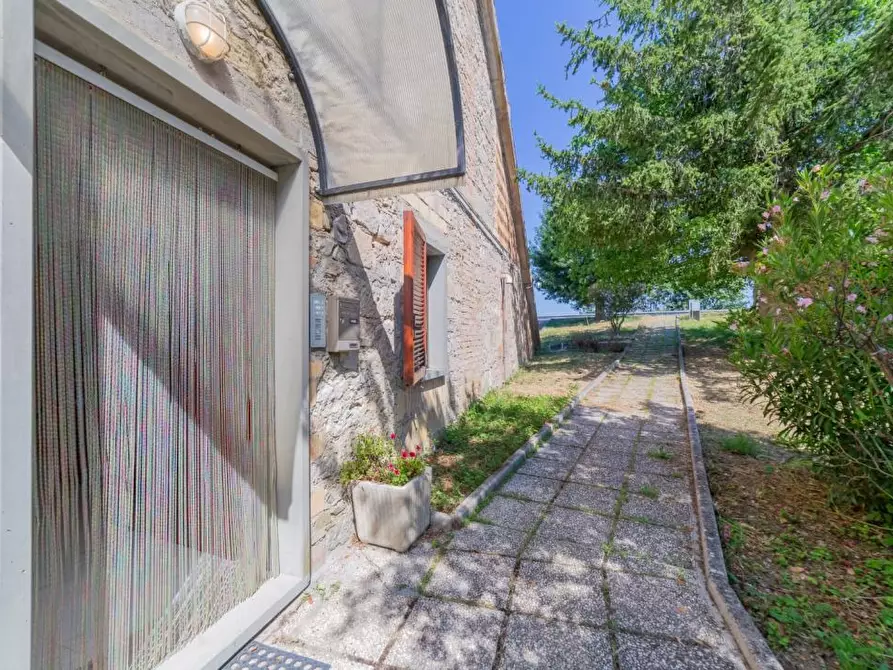 Immagine 6 di Villa in vendita  a Roccaspinalveti