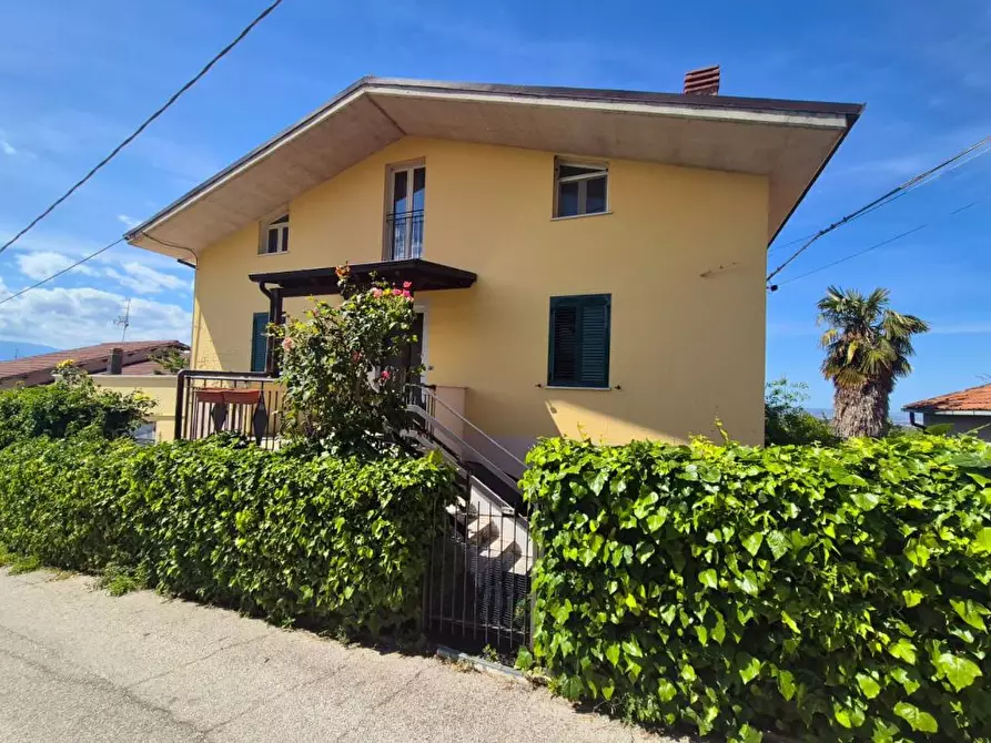 Immagine 6 di Villa in vendita  24 a Casalincontrada