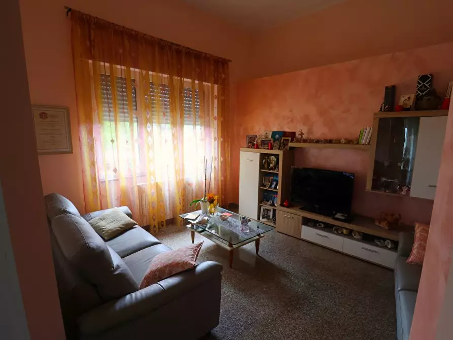 Immagine 2 di Villa in vendita  a Fara Filiorum Petri