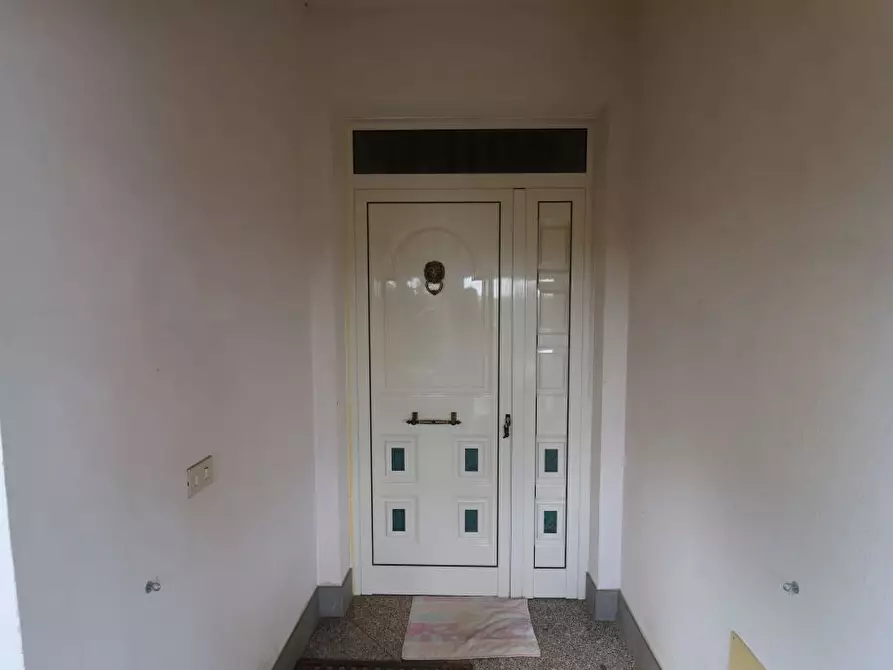 Immagine 4 di Villa in vendita  a Fara Filiorum Petri