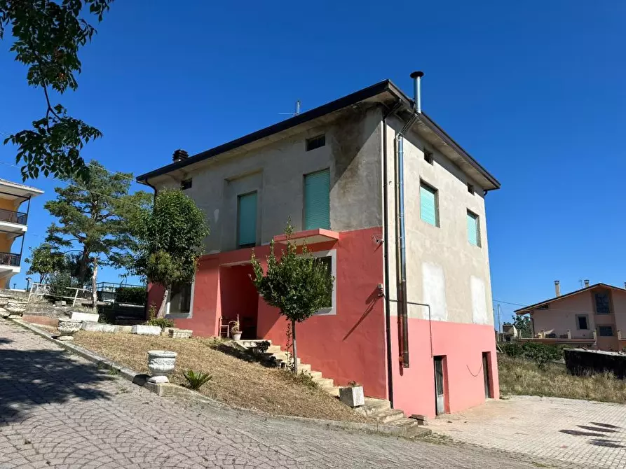 Immagine 8 di Villa in vendita  14 a Castel Frentano