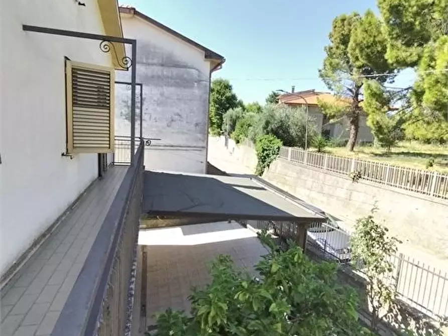 Immagine 7 di Villa in vendita  5 a Casalbordino