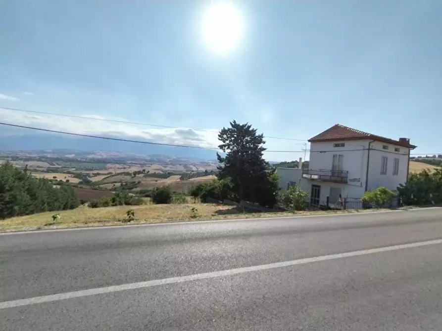 Immagine 3 di Villa in vendita  14 a Castel Frentano