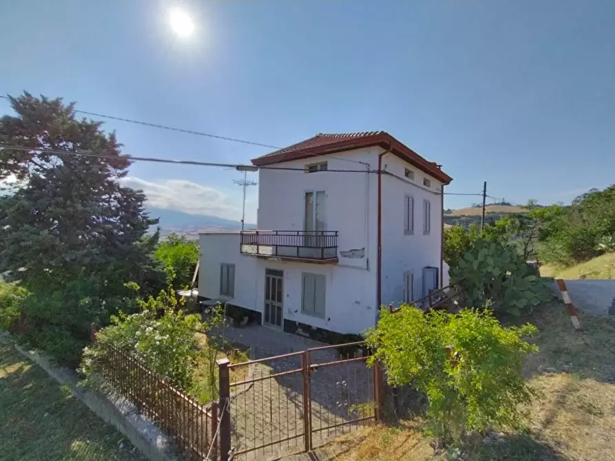 Immagine 1 di Villa in vendita  14 a Castel Frentano
