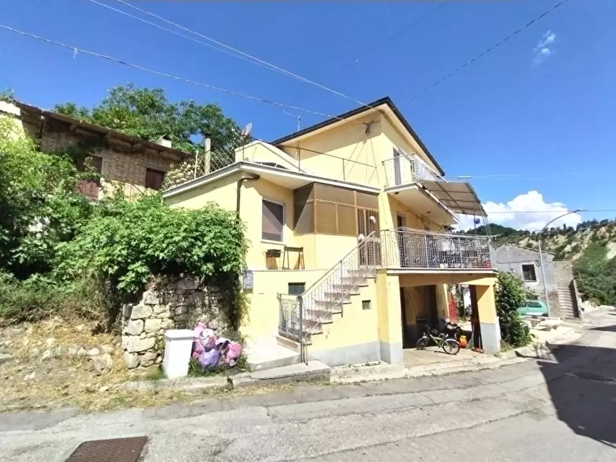 Immagine 3 di Villa in vendita  46 a Roccamontepiano