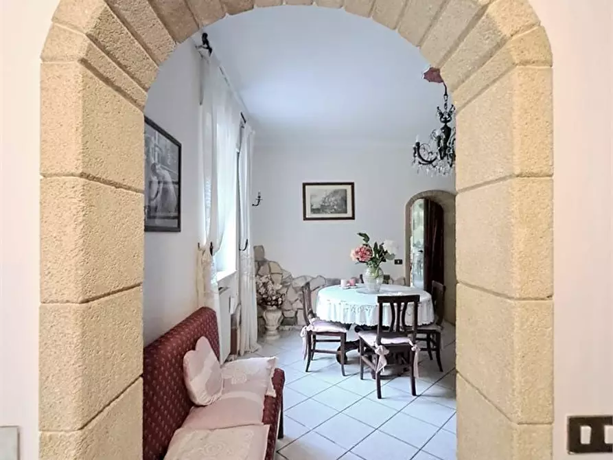 Immagine 7 di Villa in vendita  a Massarosa
