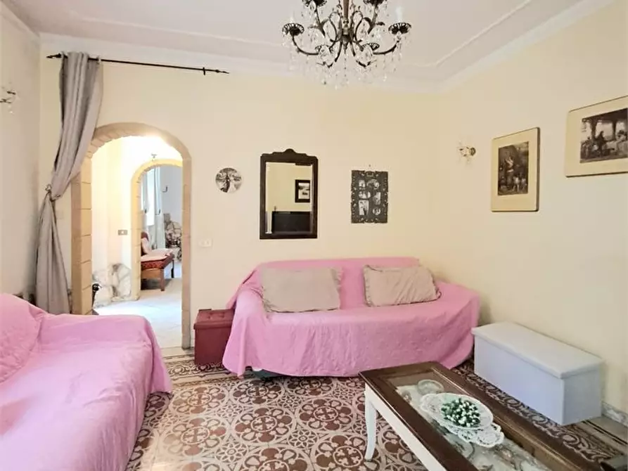 Immagine 5 di Villa in vendita  a Massarosa