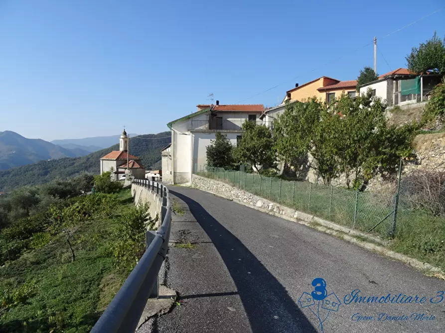 Immagine 7 di Casa indipendente in vendita  a Aquila D'arroscia