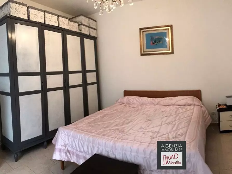 Immagine 6 di Villa in vendita  a Massarosa