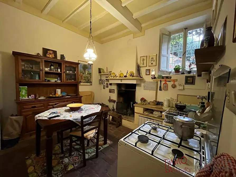 Immagine 8 di Villa in vendita  a Massarosa