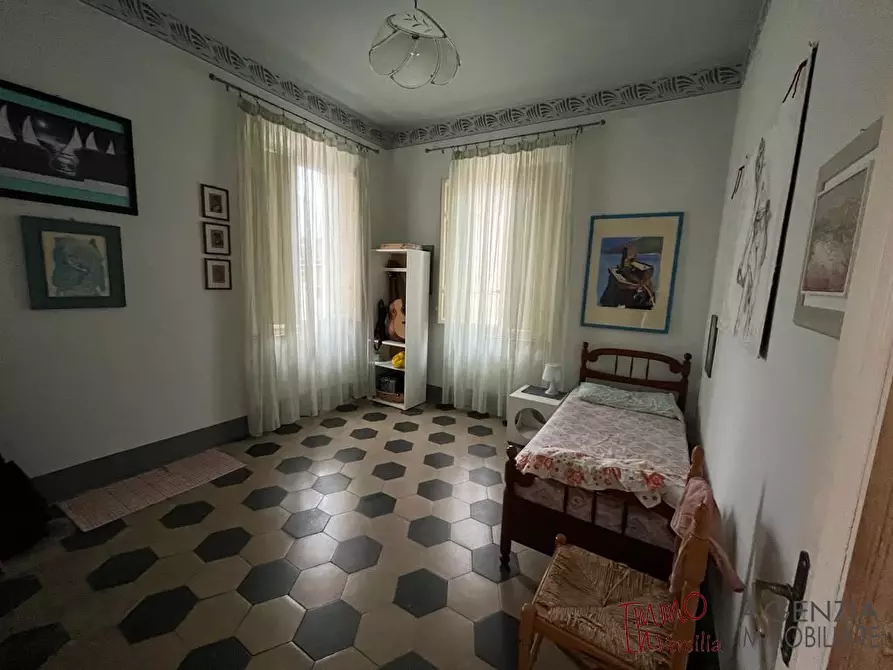 Immagine 3 di Villa in vendita  a Massarosa