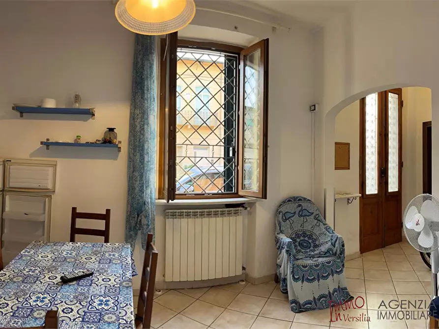 Immagine 7 di Villa in vendita  a Viareggio