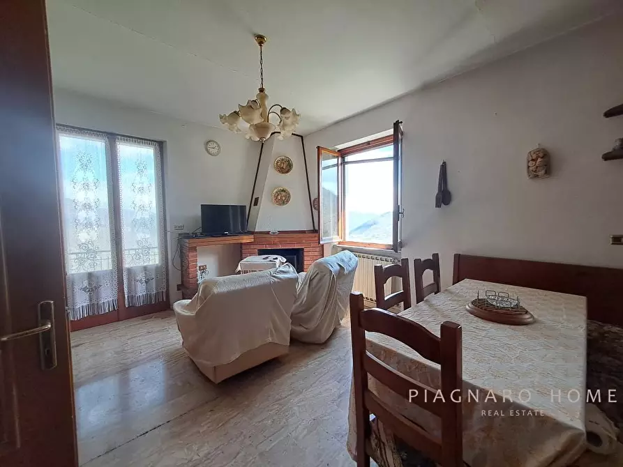 Immagine 4 di Casa indipendente in vendita  a Zeri