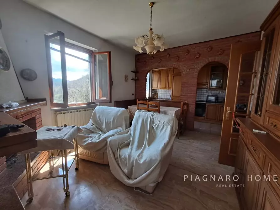 Immagine 6 di Casa indipendente in vendita  a Zeri